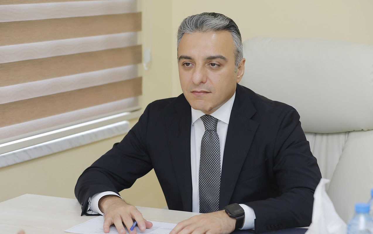 Səftər İsmayılov işdən çıxarıldı