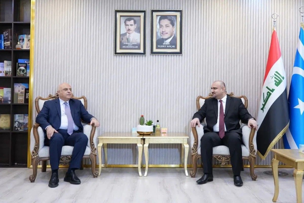 Azərbaycan səfiri ilə 100 il sonra gələn tarixi görüş - FOTO Azərbaycan səfiri ilə 100 il sonra gələn tarixi görüş - FOTO