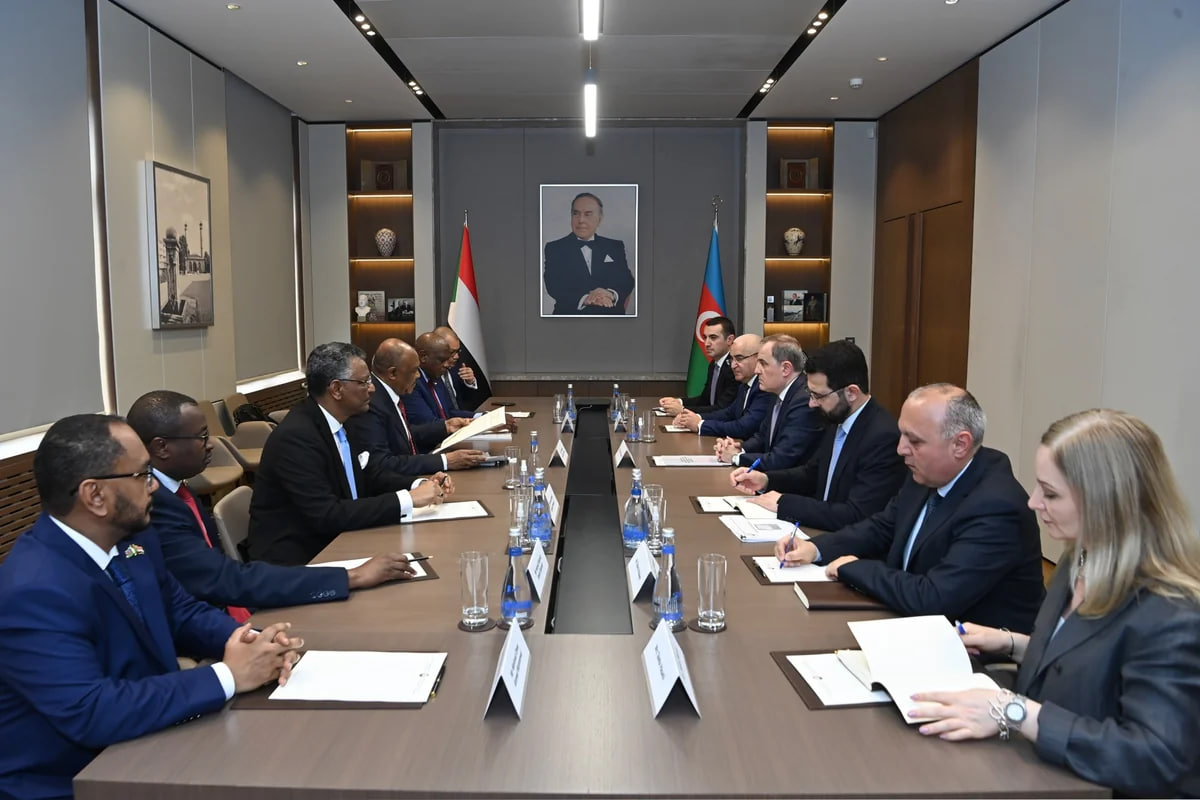 Bu ölkə ilə diplomatik pasportlar üçün viza tələbi LƏĞV EDİLDİ