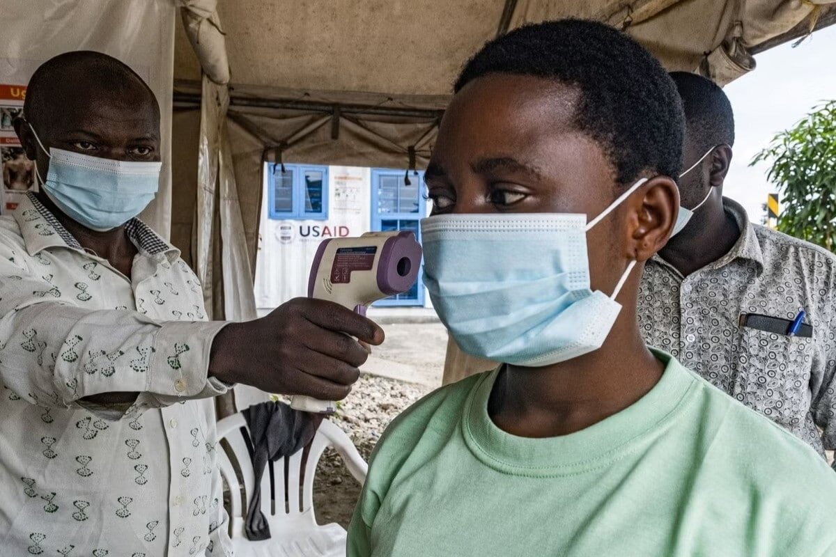 &ldquo;Ebola&rdquo;nın simptomları: qızdırma, damaq və burunda qanamalar...