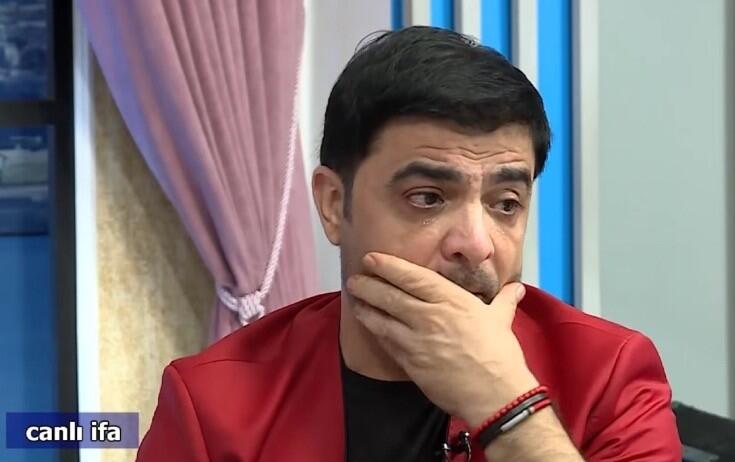 Fərda efirdə ağladı