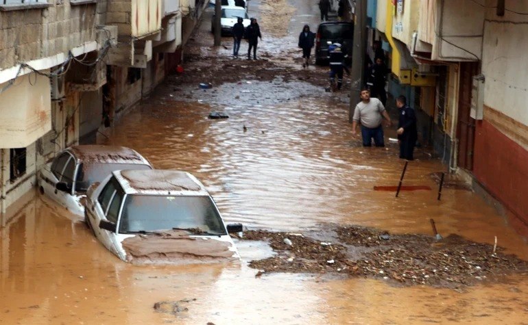 Türkiyədə sel fəlakəti: həlak olanlar var
