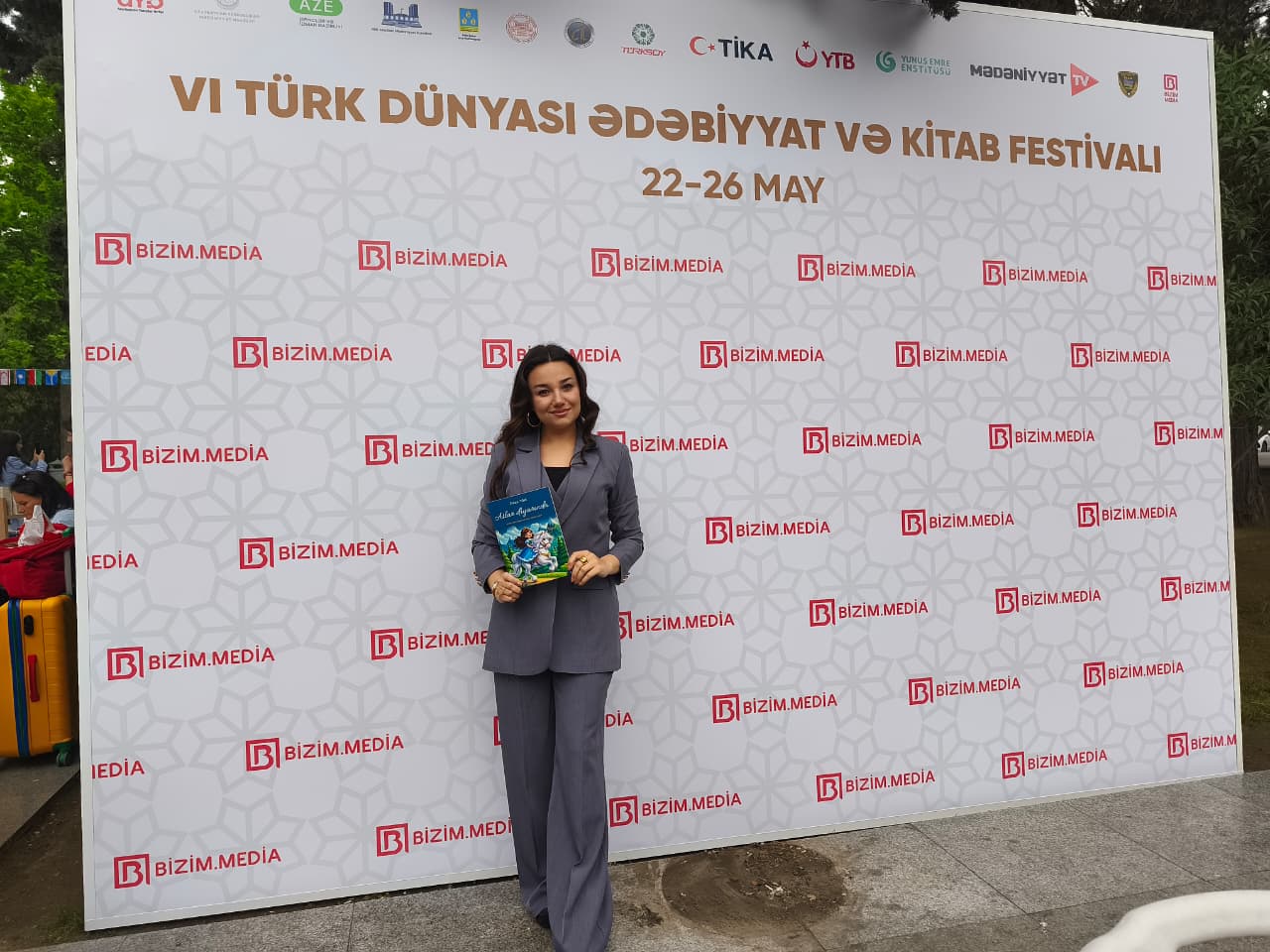 Fidan Türkün &ldquo;Atlar diyarında&rdquo; nağılı kiçik oxucularla görüşə gəldi - FOTO