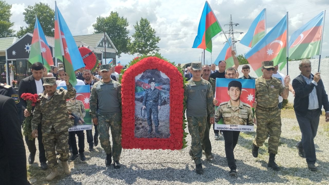Birinci Qarabağ müharibəsinin daha bir itkin şəhidi dəfn edildi &ndash; FOTO