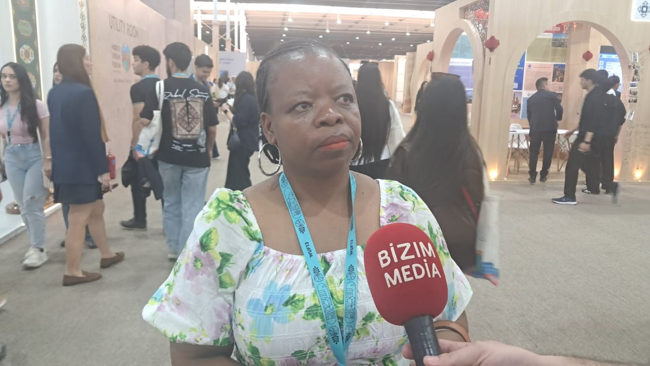 Lesoto rəsmisi: “WUF13-də ölkəmizdə tətbiq edə biləcəyimiz təcrübələrlə tanış olduq” – VİDEO Lesoto rəsmisi: “WUF13-də ölkəmizdə tətbiq edə biləcəyimiz təcrübələrlə tanış olduq” – VİDEO