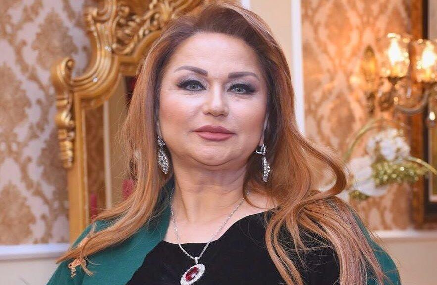 Mələkxanım Eyubova gəlini ilə - FOTO Mələkxanım Eyubova gəlini ilə - FOTO