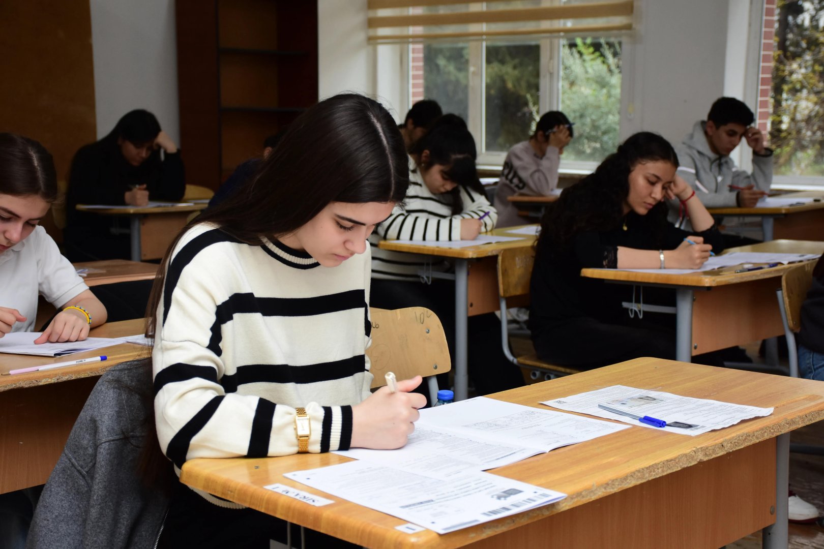 1394 nəfərin buraxılış imtahanı nəticəsi dəyişdirilib - DİM