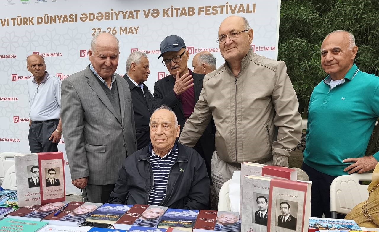 Qocaman hüquqşünas İkram Kərimovun həyat yolu kitab səhifələrində -FOTO