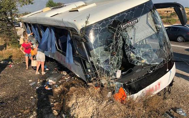 Türkiyədə turist avtobusu aşdı: 46 nəfər xəsarət aldı