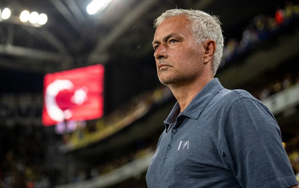Mourinyonun "Real Madrid"də alacağı maaş bilindi Mourinyonun "Real Madrid"də alacağı maaş bilindi