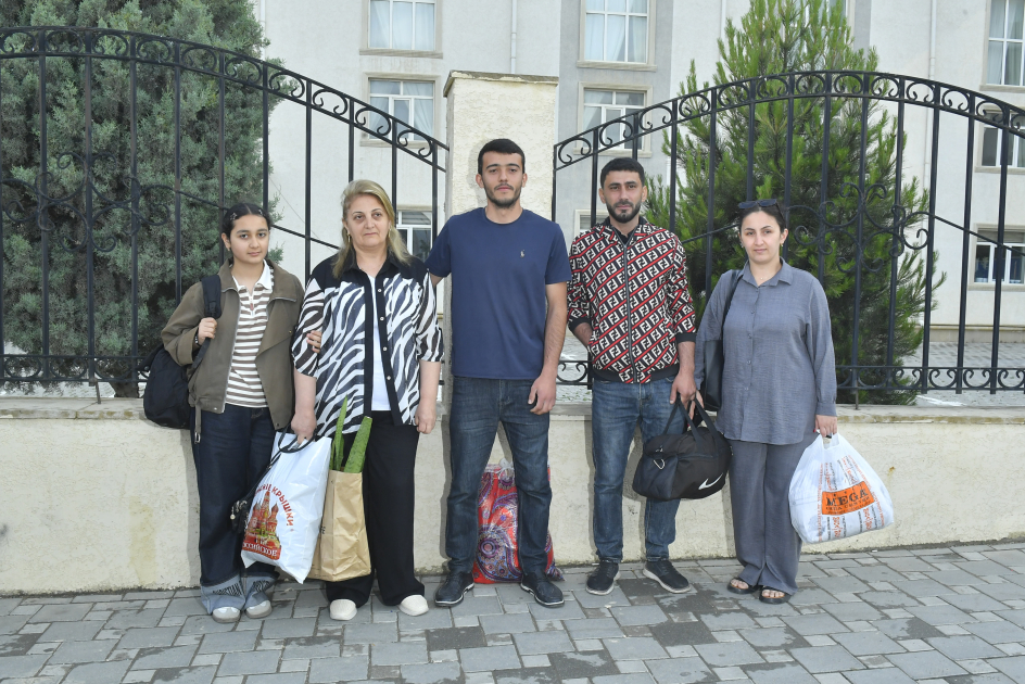 Şükürbəyliyə növbəti köç &ndash; FOTO