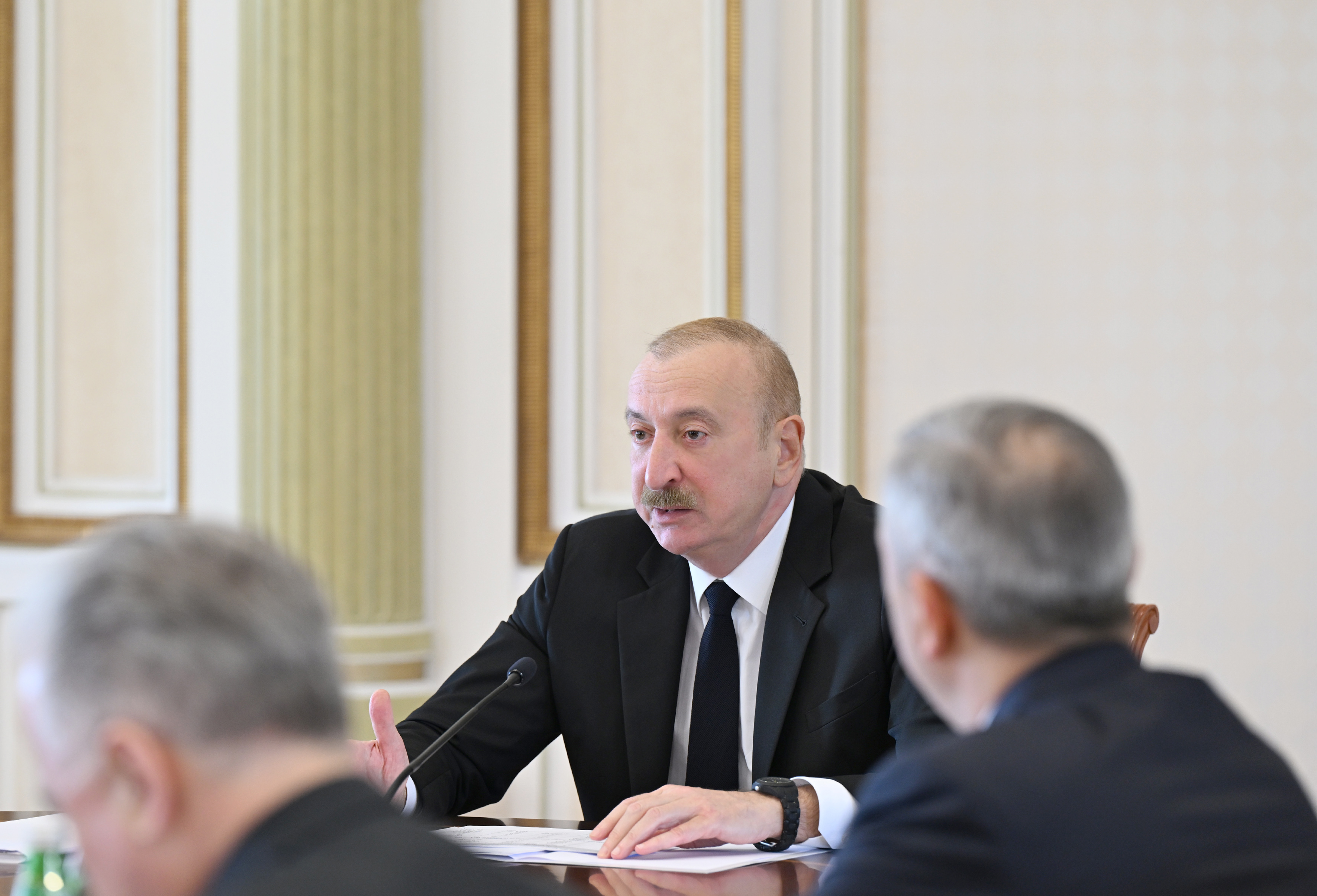 İlham Əliyev: “Son vaxtlar kənd təsərrüfatı istehsalında dinamika məni qane etmir” İlham Əliyev: “Son vaxtlar kənd təsərrüfatı istehsalında dinamika məni qane etmir”
