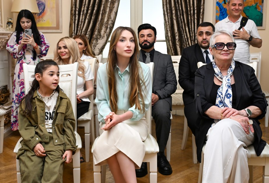 Prezidentin gəlini xeyriyyə tədbirində - FOTOLAR