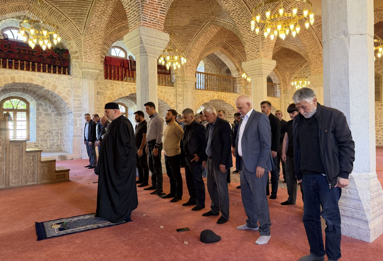 Şuşada Qurban bayramı namazı qılınıb