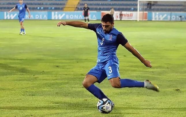 Bu futbolçu &ldquo;Neftçi&rdquo;də 250 min maaş alacaq
