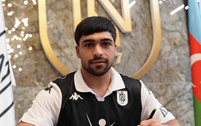 “Neftçi” millimizin üzvü ilə müqavilə bağladı “Neftçi” millimizin üzvü ilə müqavilə bağladı