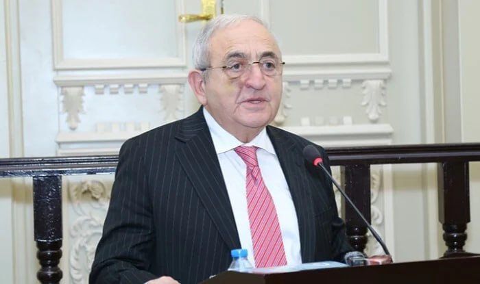 Prezidentin 3 gün ərzində 2 dəfə təltif etdiyi şəxs kimdir? Prezidentin 3 gün ərzində 2 dəfə təltif etdiyi şəxs kimdir?