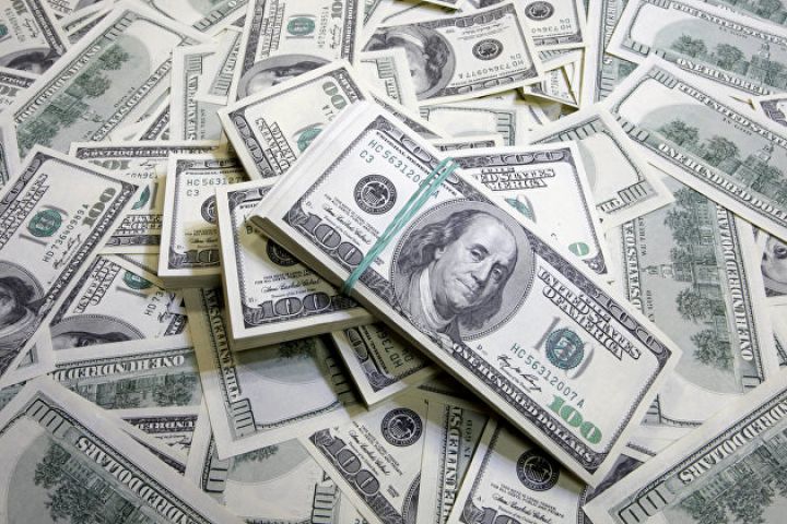 Varlılar dollardan imtina edir - SƏBƏB