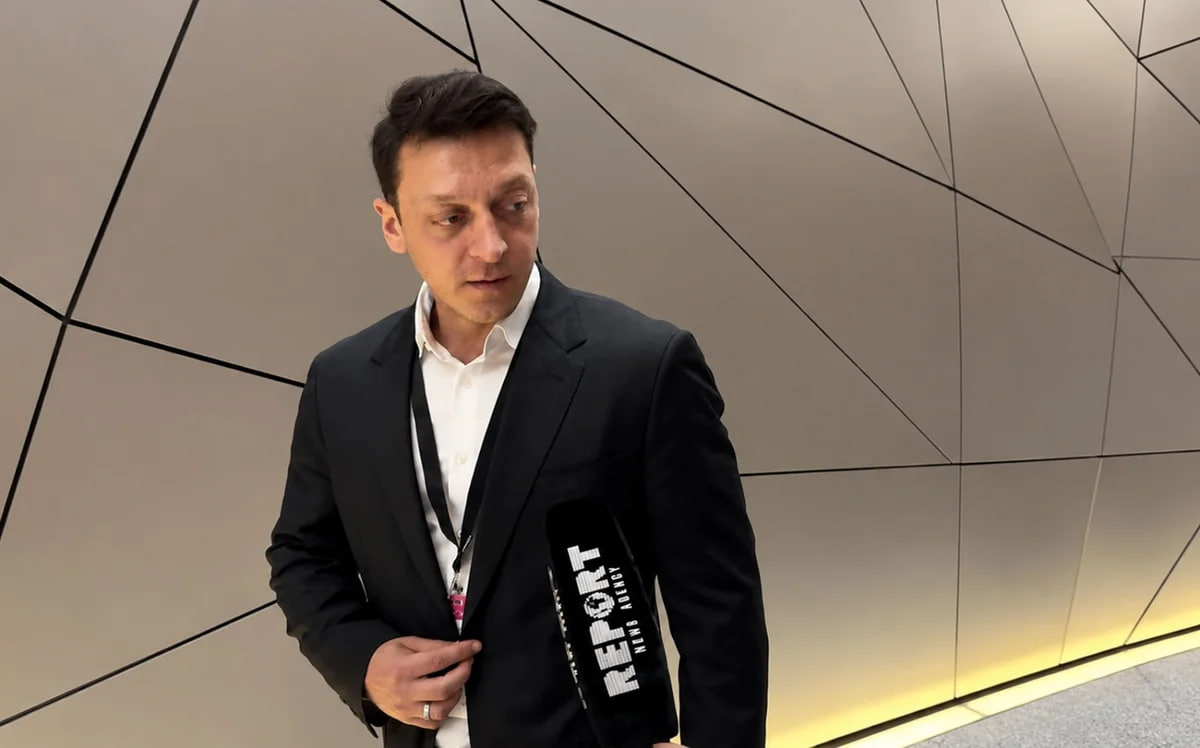 Mesut Özil: ""Qarabağ" Çempionlar Liqasında çox gözəl oynadı" &ndash; VİDEO