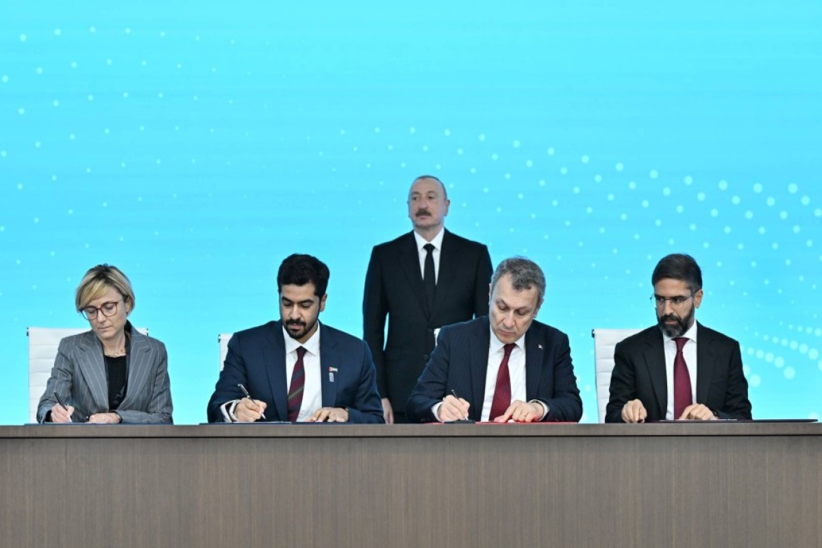 Maliyyə dəyəri 7,5 milyard dollar olan müqavilələr imzalandı - FOTO