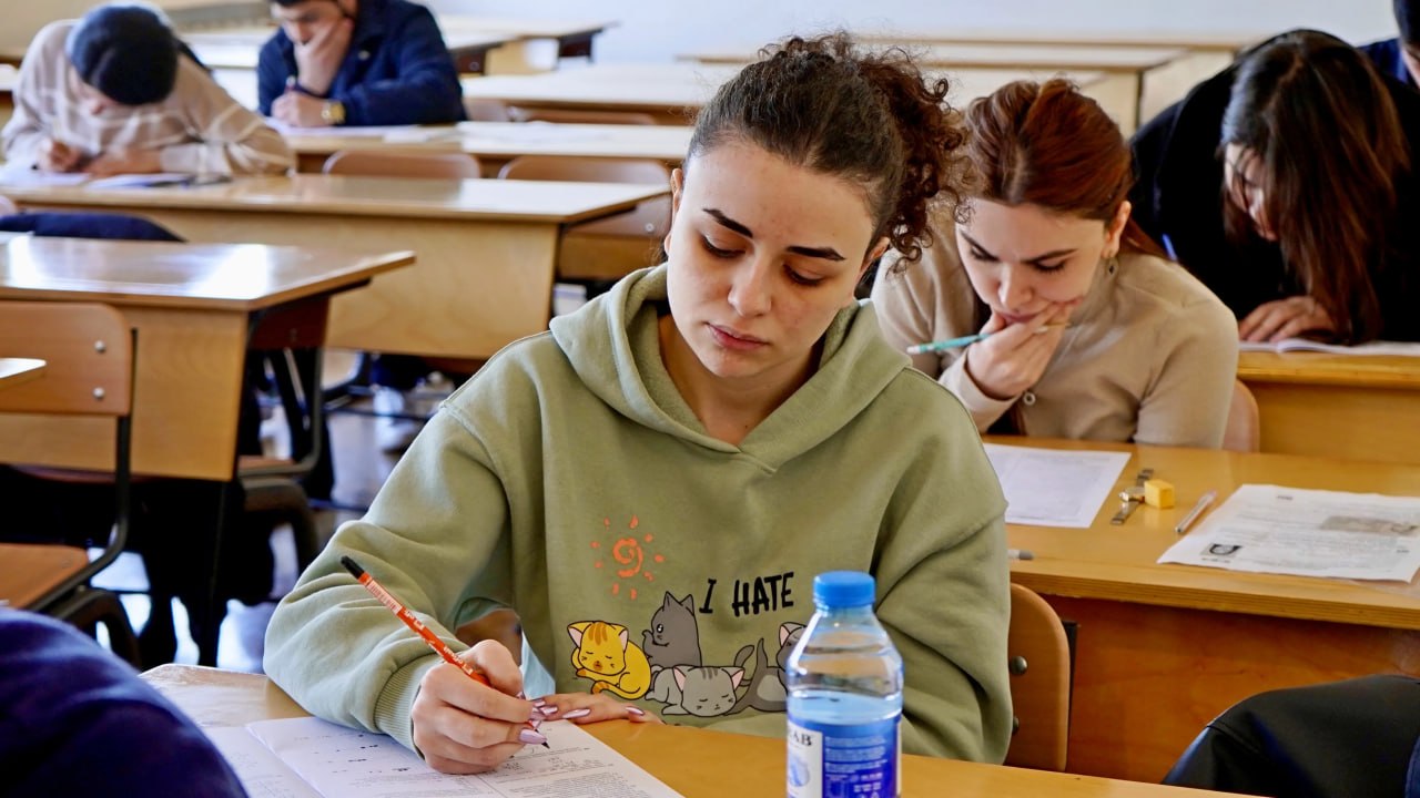Bakalavrların NƏZƏRİNƏ - Magistratura imtahanının formatı DƏYİŞDİRİLİR?