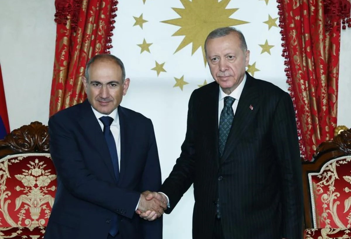 Ərdoğan ilə Paşinyan telefonla danışdı - FOTO Ərdoğan ilə Paşinyan telefonla danışdı - FOTO