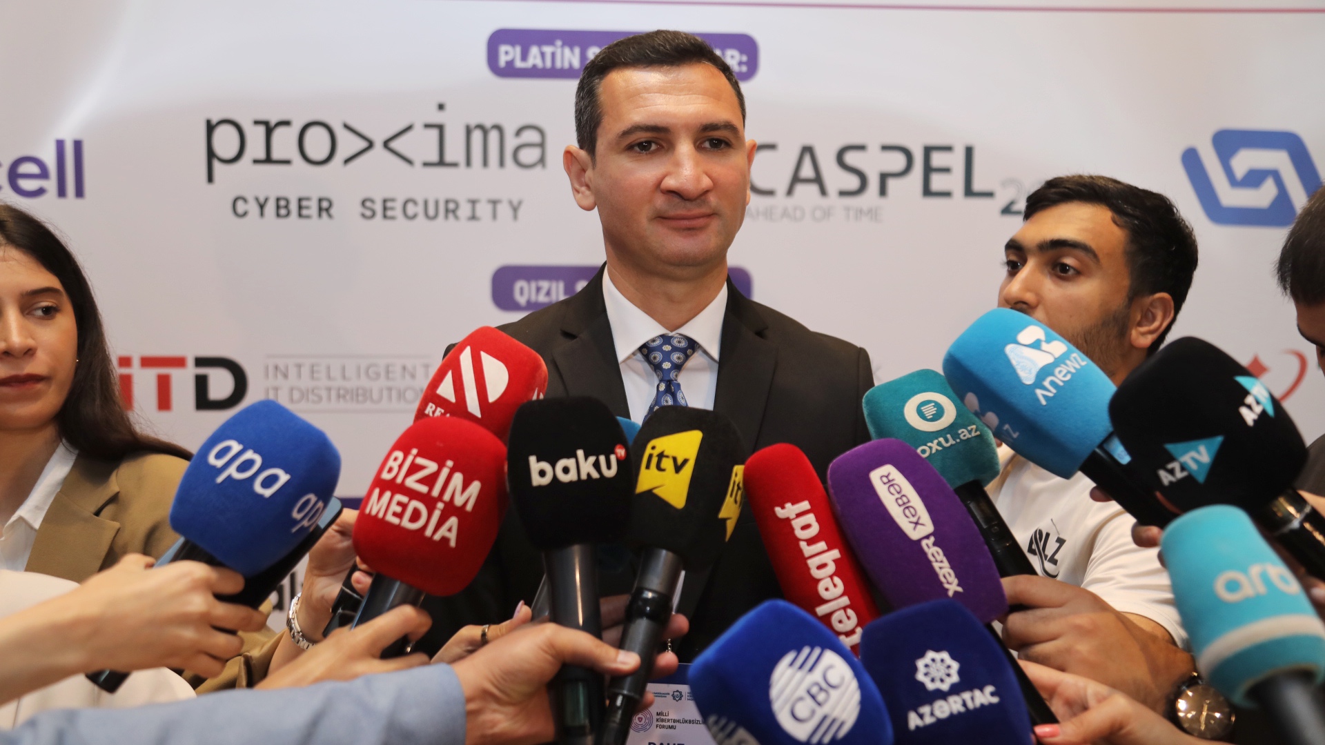 Rauf Cabarov: &ldquo;Kibertəhdidlərə qarşı birgə mübarizə aparmaq üçün vahid dövlət ekosistemi formalaşdırmalıyıq&rdquo;