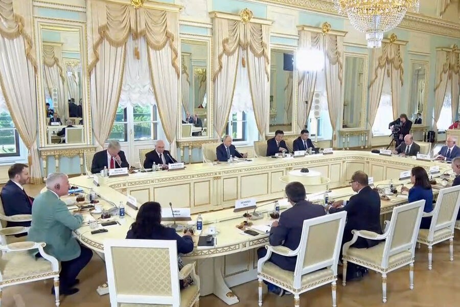 Putinin onlarla görüşü BAŞLADI