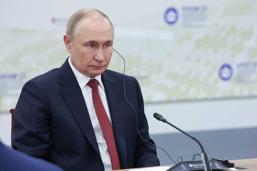 Putin Rusiyanın Ukraynadan nə ilə fərqləndiyini CAVABLADI