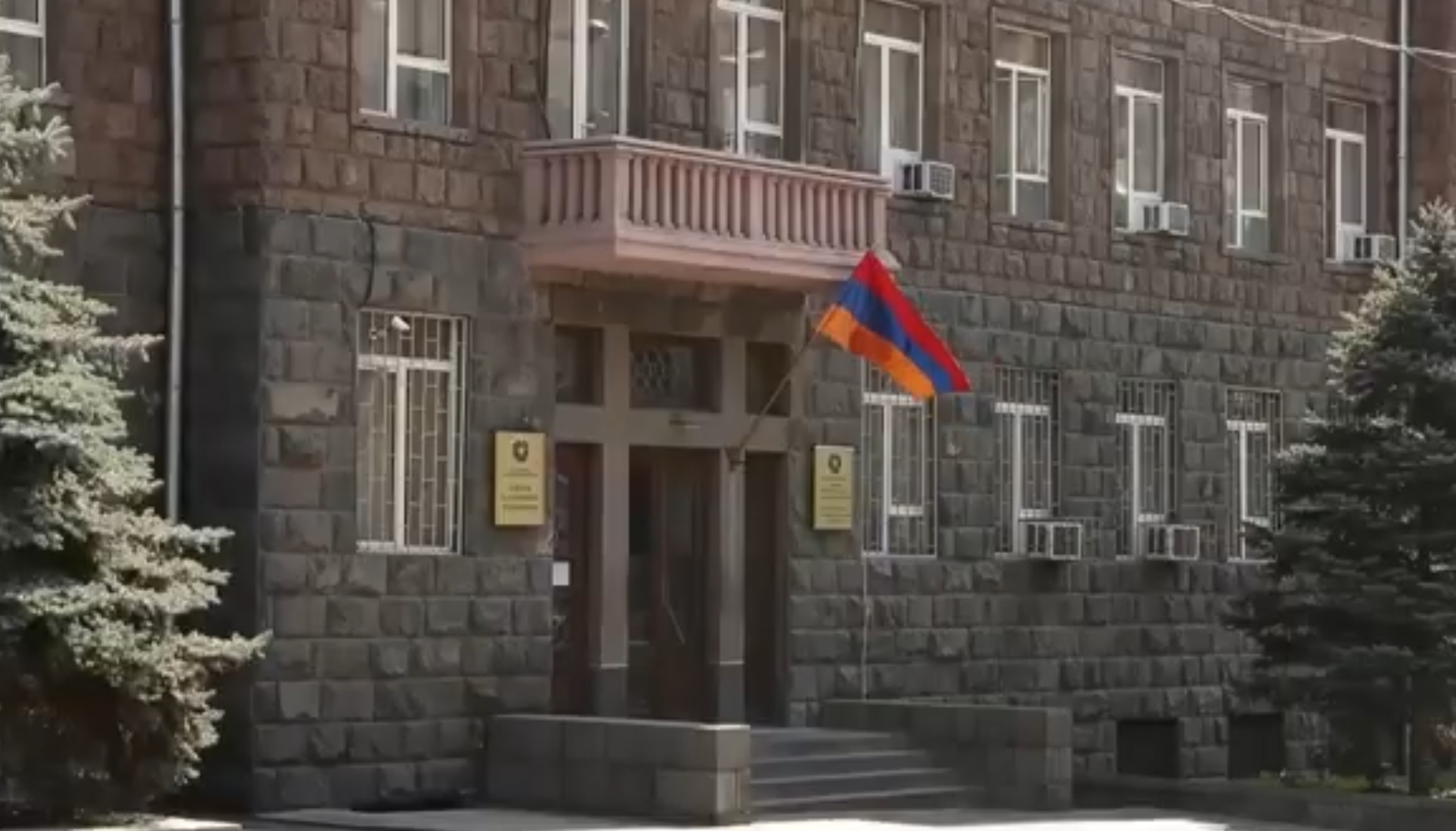 Ermənistanın Anti-Korrupsiya Komitəsindən açıqlama: Seçkidə rüşvət verən şəxslər saxlanıldı - VİDEO