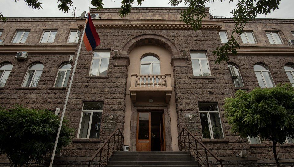 MDB müşahidəçiləri: Reaksiya yoxlamaq üçün məntəqəyə qəsdən qayda pozuntusu ilə daxil olduq MDB müşahidəçiləri: Reaksiya yoxlamaq üçün məntəqəyə qəsdən qayda pozuntusu ilə daxil olduq