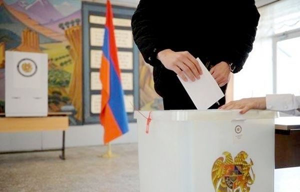 Ermənistanda seçki pozuntuları ilə bağlı 14 nəfər saxlanılıb