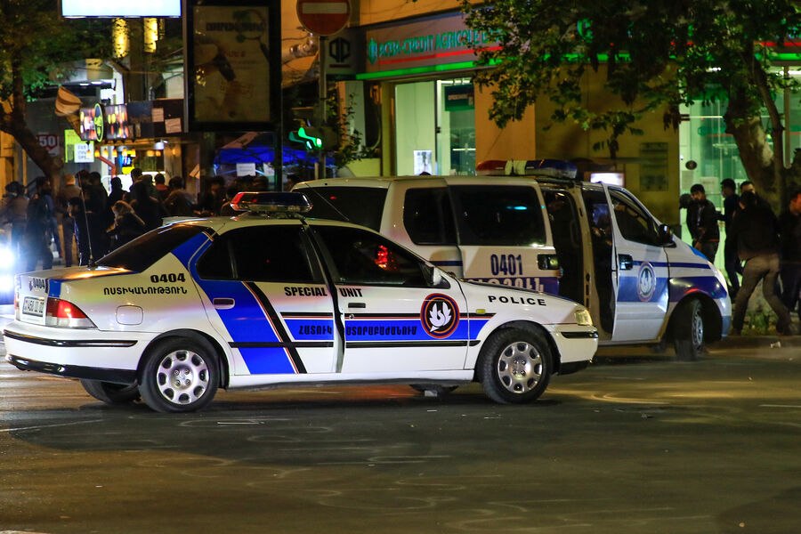 İrəvanın mərkəzinə gücləndirilmiş polis qüvvələri CƏLB EDİLDİ