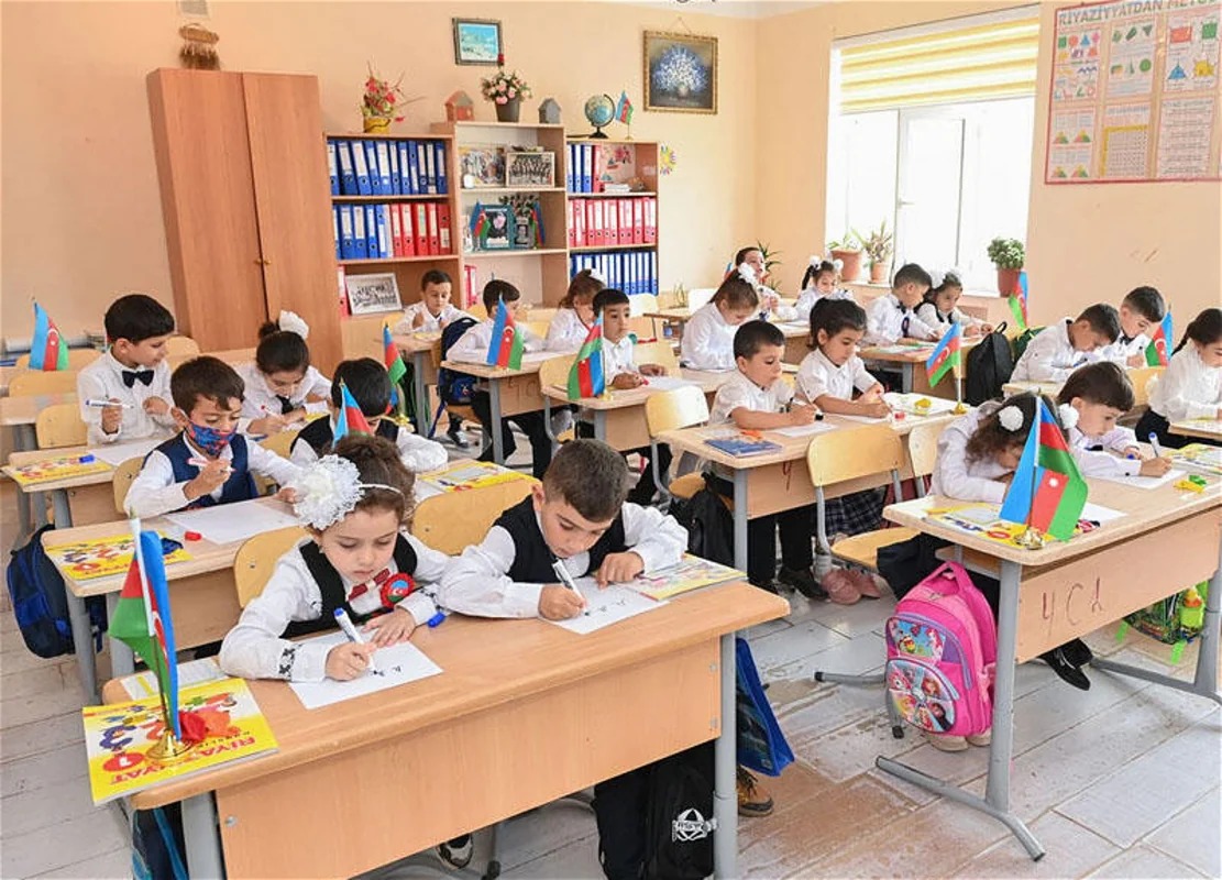 Rus dili bölməsi üzrə müəmma: Müsahibədən keçən 21 şagirdin qəbulu dayandırılıb? Rus dili bölməsi üzrə müəmma: Müsahibədən keçən 21 şagirdin qəbulu dayandırılıb?