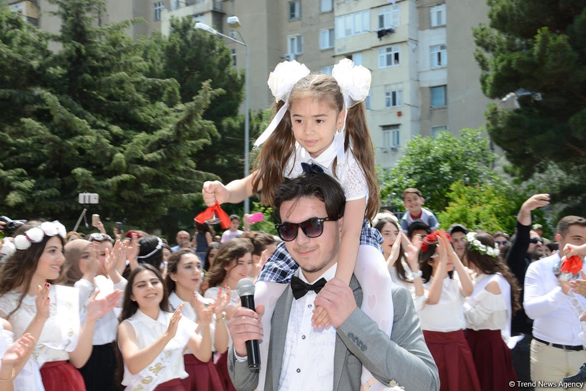 &ldquo;Son zəng&rdquo;də bayağı mahnılara İCAZƏ VERİLMƏYƏCƏK