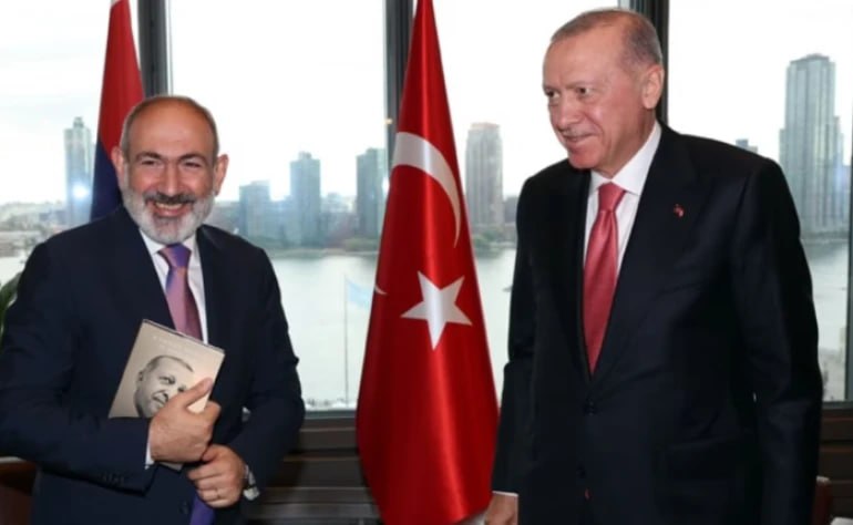 Ərdoğan Paşinyanı təbrik etdi Ərdoğan Paşinyanı təbrik etdi