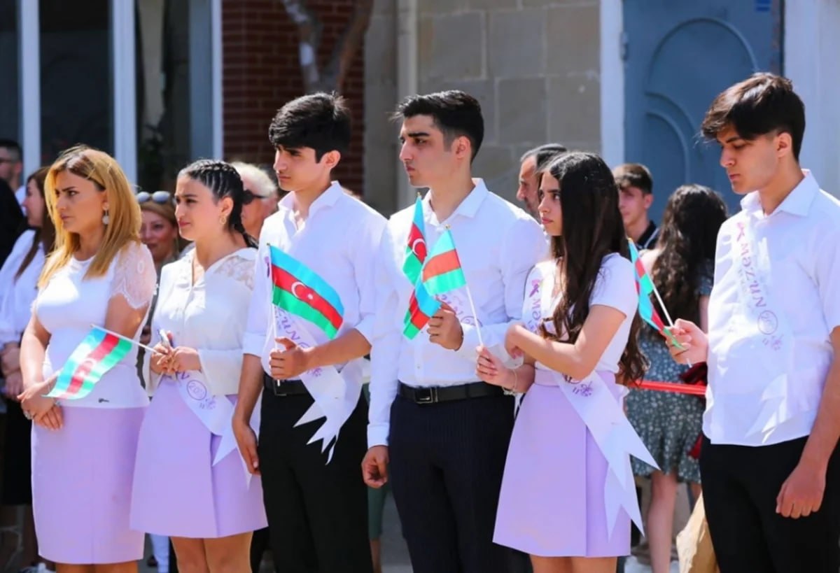 Bu il 116 550 şagird məzun olur Bu il 116 550 şagird məzun olur