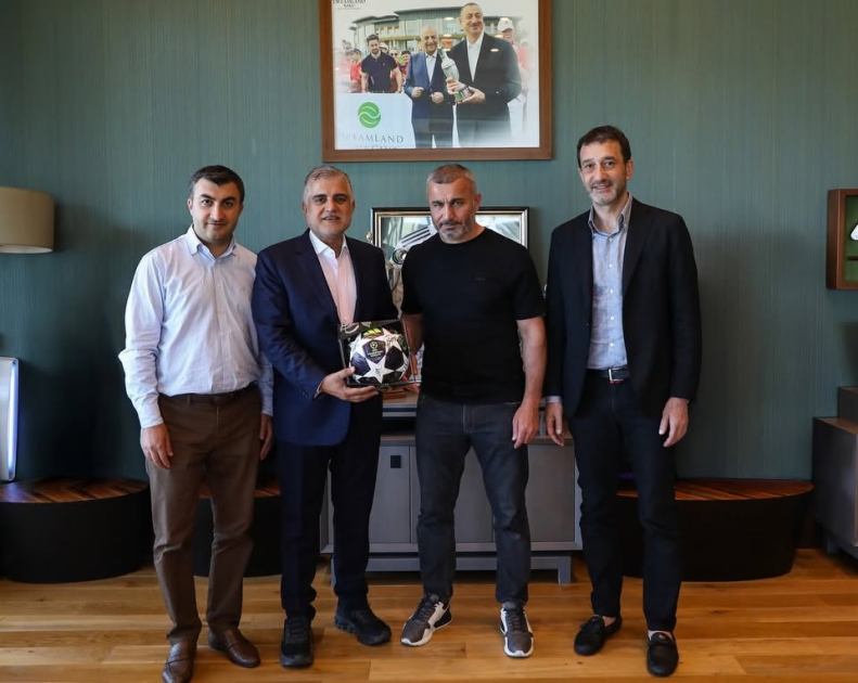 "Qarabağ" klubunun İdarə Heyətinin iclası keçirildi - FOTO