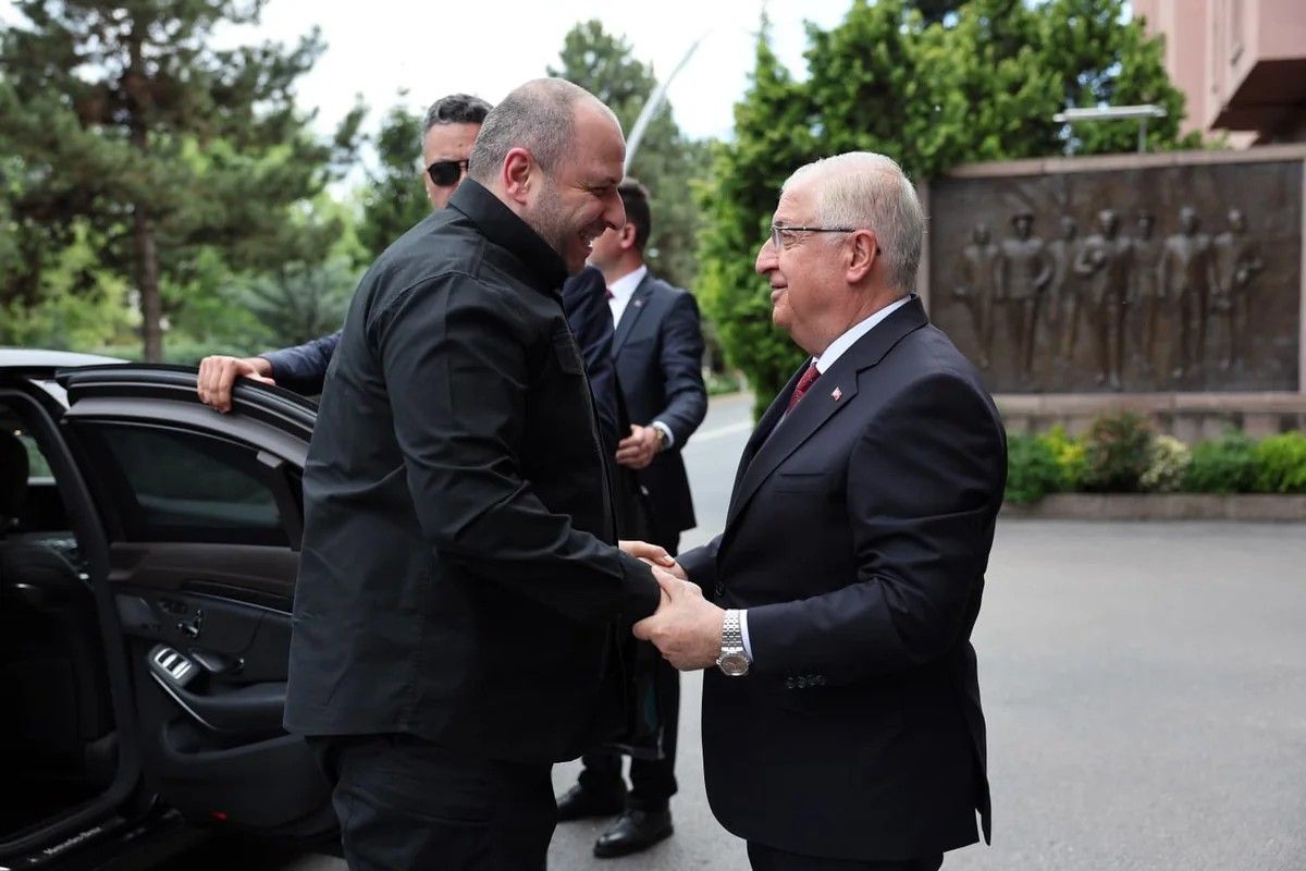 Yaşar Gülər Rüstəm Umerovla görüşdü - FOTO