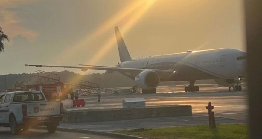 Türkiyədə təyyarə radar dirəyinə çırpılıb - 267 sərnişin təxliyə olunub