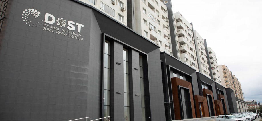Xırdalanda Dost Mərkəzi yanır
