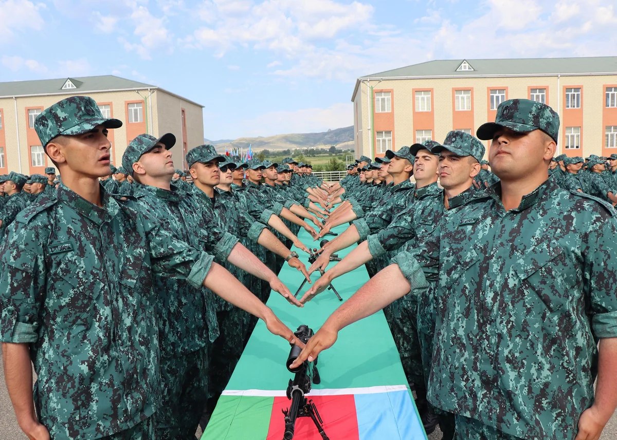 DSX: Gənc əsgərlərin andiçmə mərasimi keçirildi - FOTO