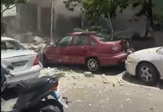 İsrail Beyrutun Dahiya rayonuna zərbələr endirdi: Dağıntılar var - VİDEO