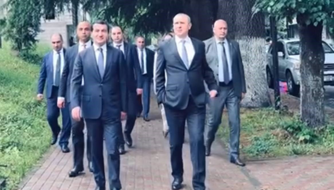 Prezidentin köməkçisi Dilicanda - VİDEO
