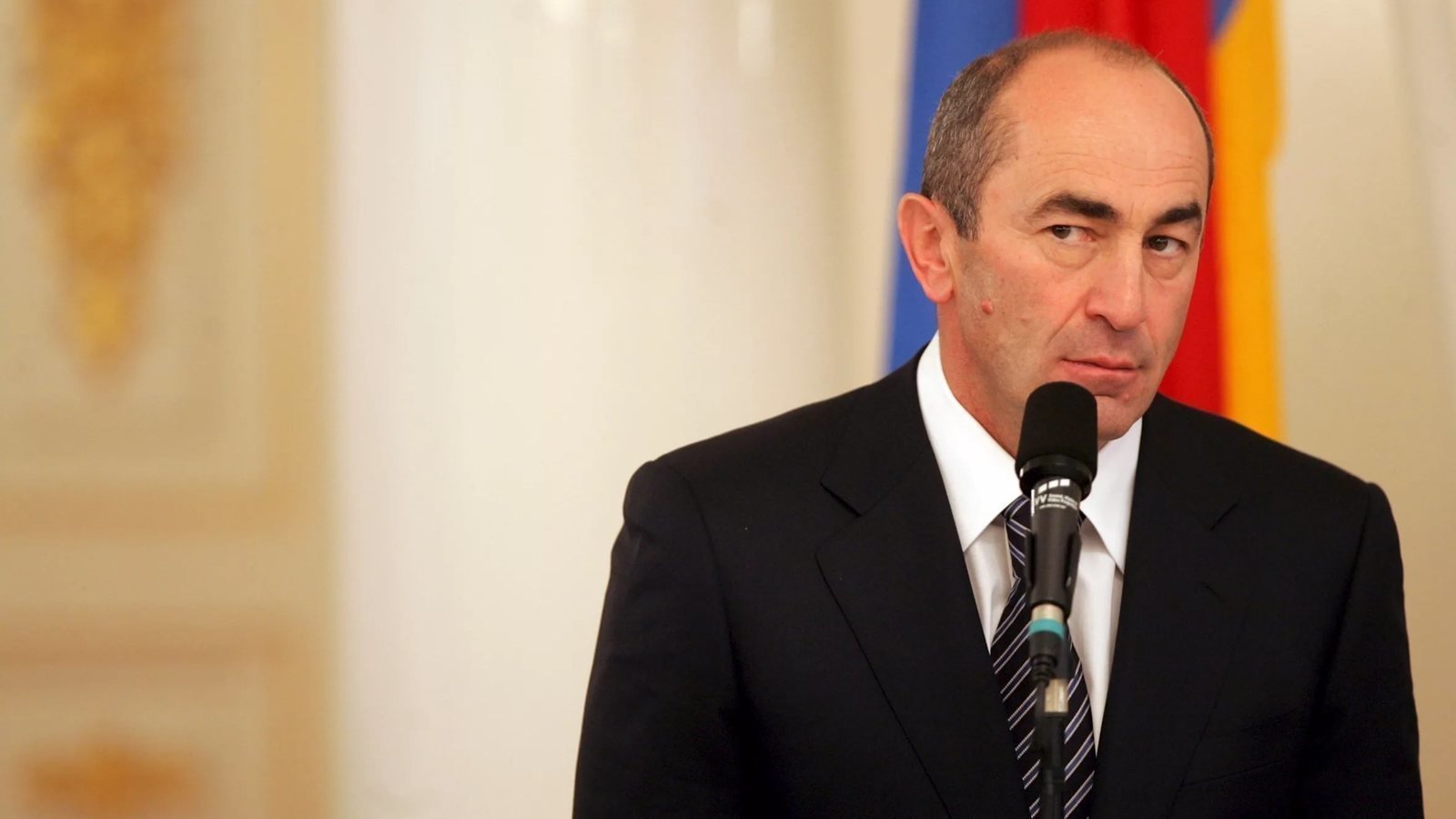 Hava limanında saxlanılan Koçaryanın ölkədən çıxışına QADAĞA QOYULDU Hava limanında saxlanılan Koçaryanın ölkədən çıxışına QADAĞA QOYULDU