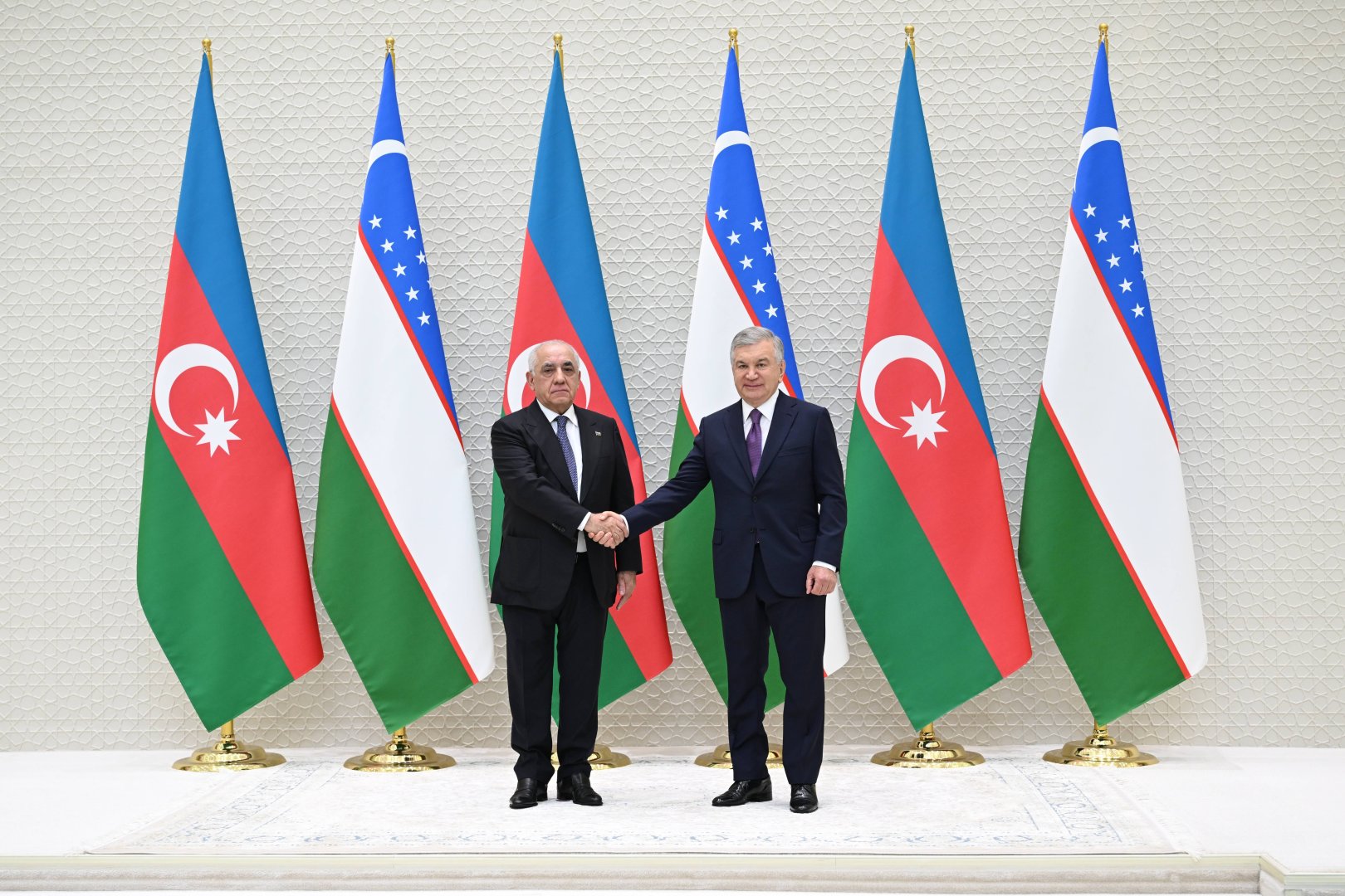 Əli Əsədov Özbəkistan Prezidenti ilə görüşdü &ndash; FOTO
