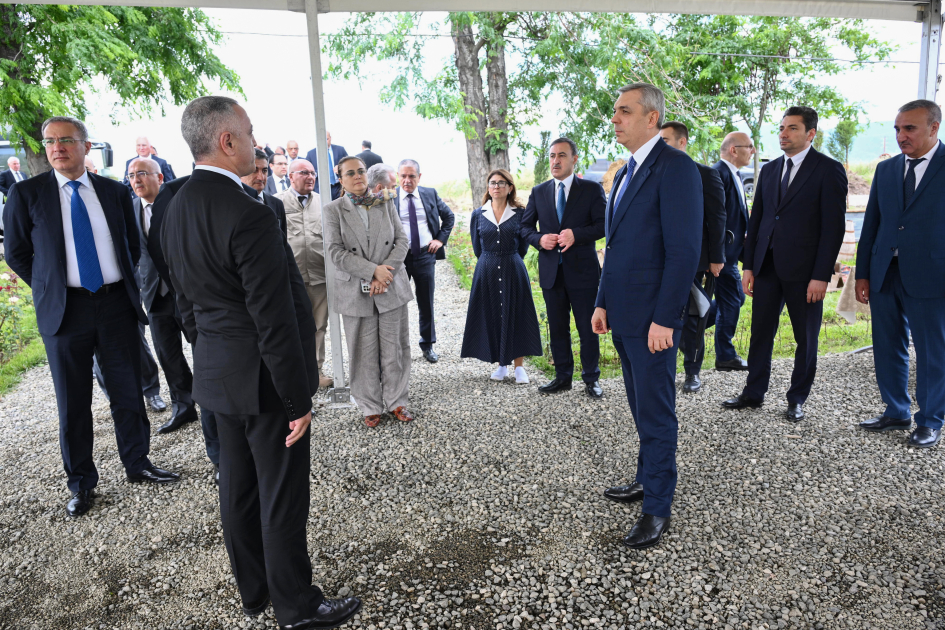 Əlaqələndirmə Qərargahı Daşbulaq kəndində baramaçılığın bərpası ilə tanış oldu - FOTO