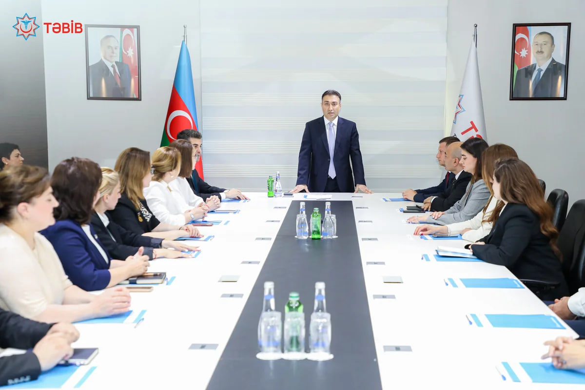 Anar Bayramov Prezidentin təltif etdiyi tibb işçilərini TƏBRİK ETDİ - FOTO