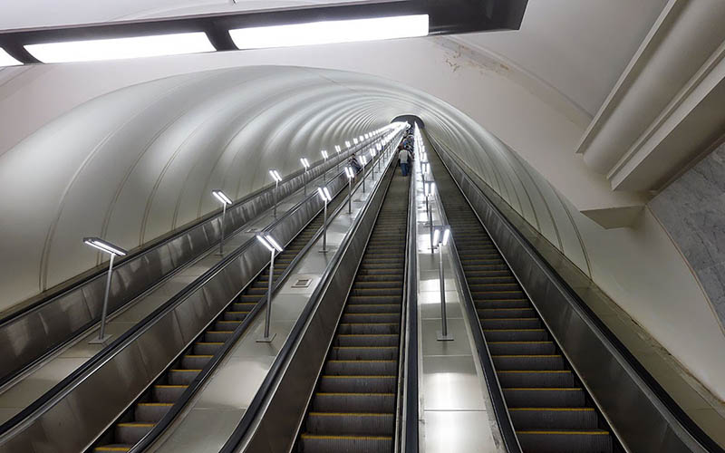 Bakı metrosunda həyəcan: Eskalator qəfil dayandı və azyaşlı... Bakı metrosunda həyəcan: Eskalator qəfil dayandı və azyaşlı...