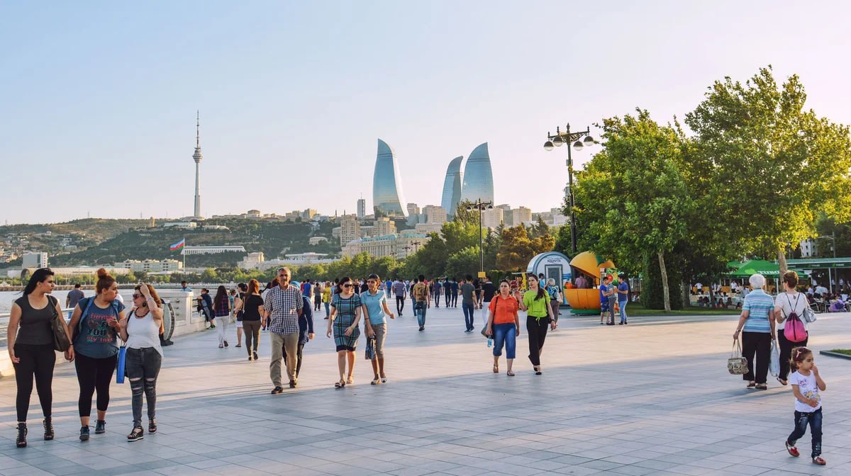 Azərbaycan əhalisinin sayı artdı